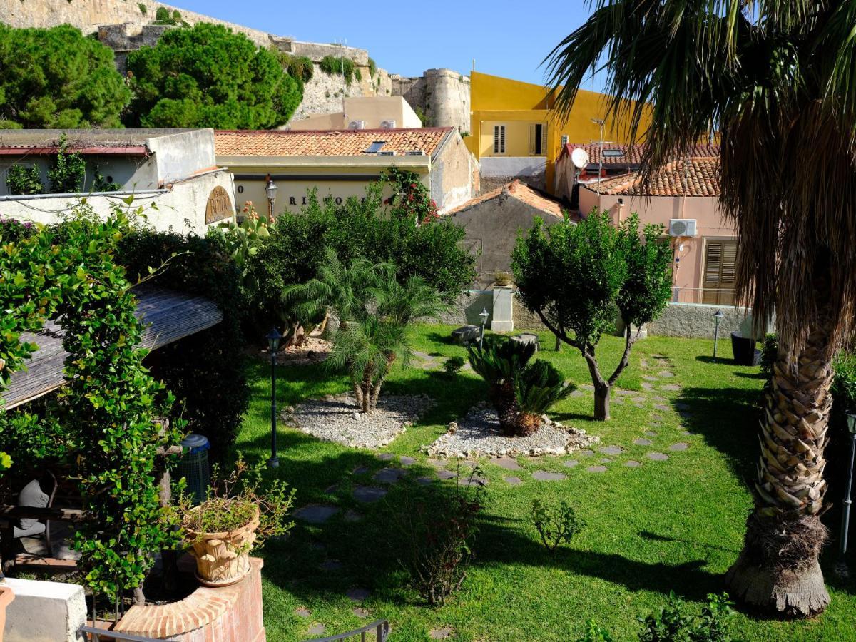 Bed and Breakfast L'Antico Borgo Milazzo Exterior foto